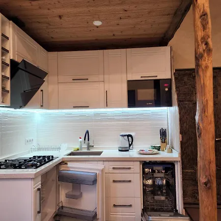 Archie'S Apartment In Old Town Батуми Экстерьер фото