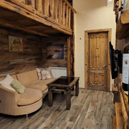 Archie'S Apartment In Old Town Батуми Экстерьер фото