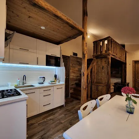 Archie'S Apartment In Old Town Батуми Экстерьер фото
