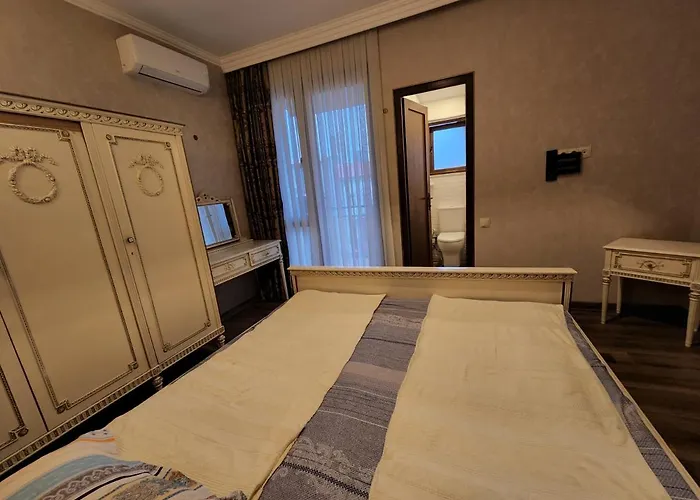 Archie\'S Apartment In Old Town
